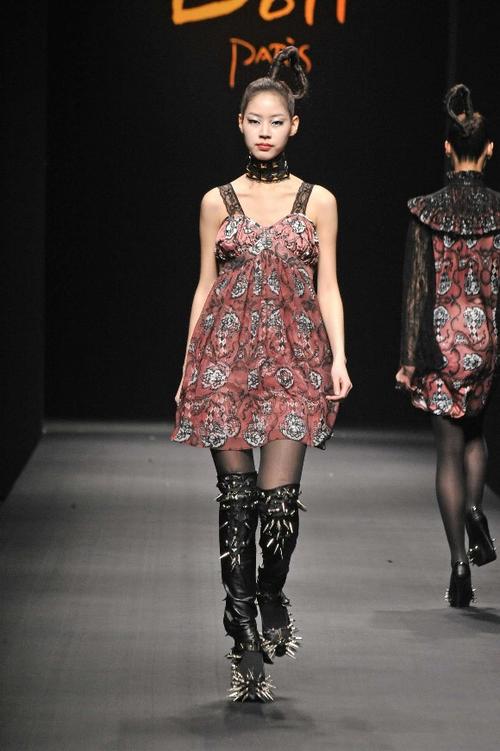 2011/12秋冬Doii Paris首爾時(shí)裝發(fā)布會 飾品的藝術(shù)與革新